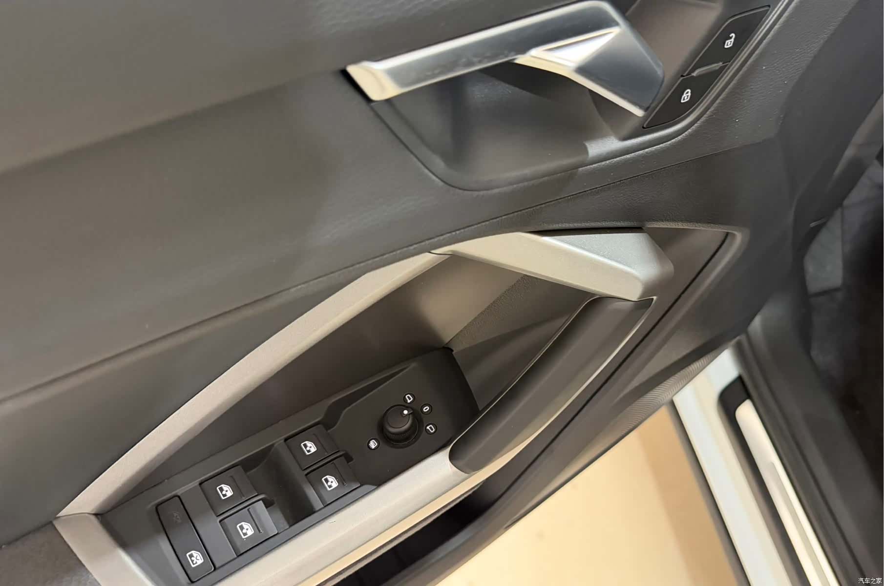 Audi Q3, 2023 16