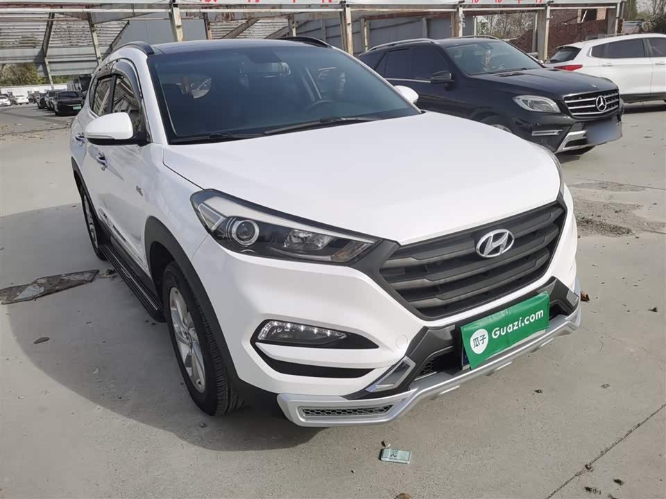 Hyundai Tucson