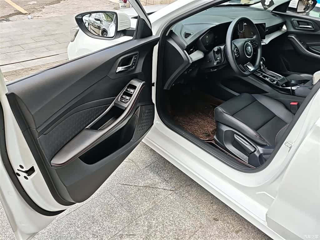 MG MG5, 2024 16