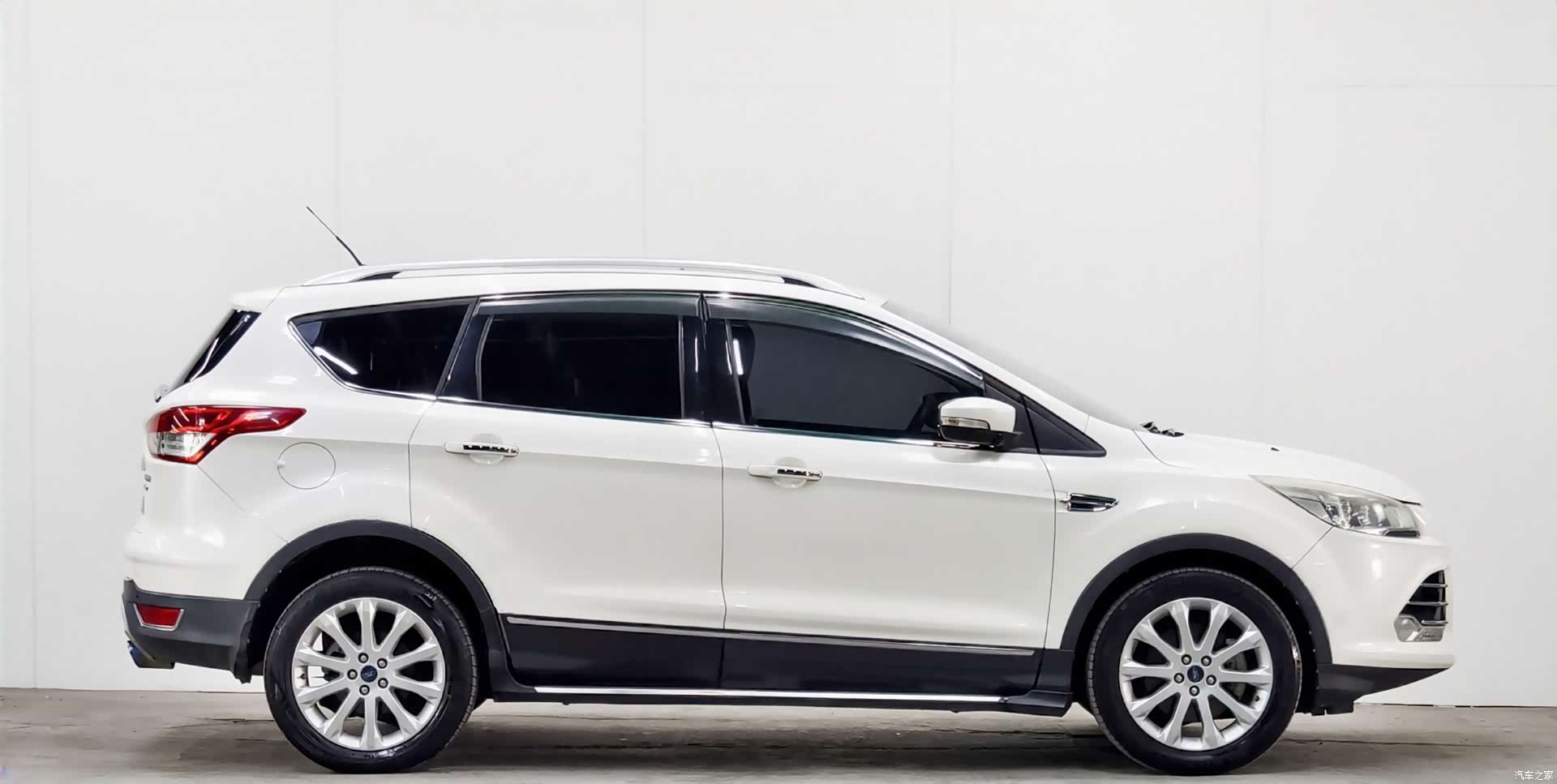 Ford Kuga, 2014 8