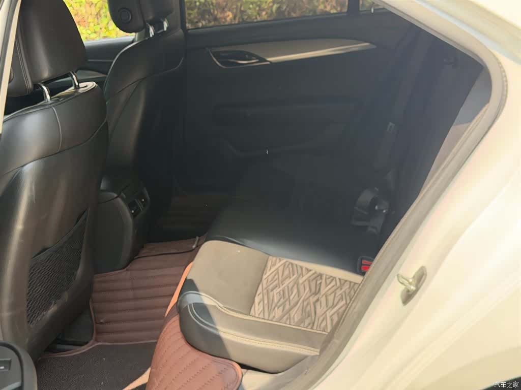Cadillac ATS-L, 2018 8