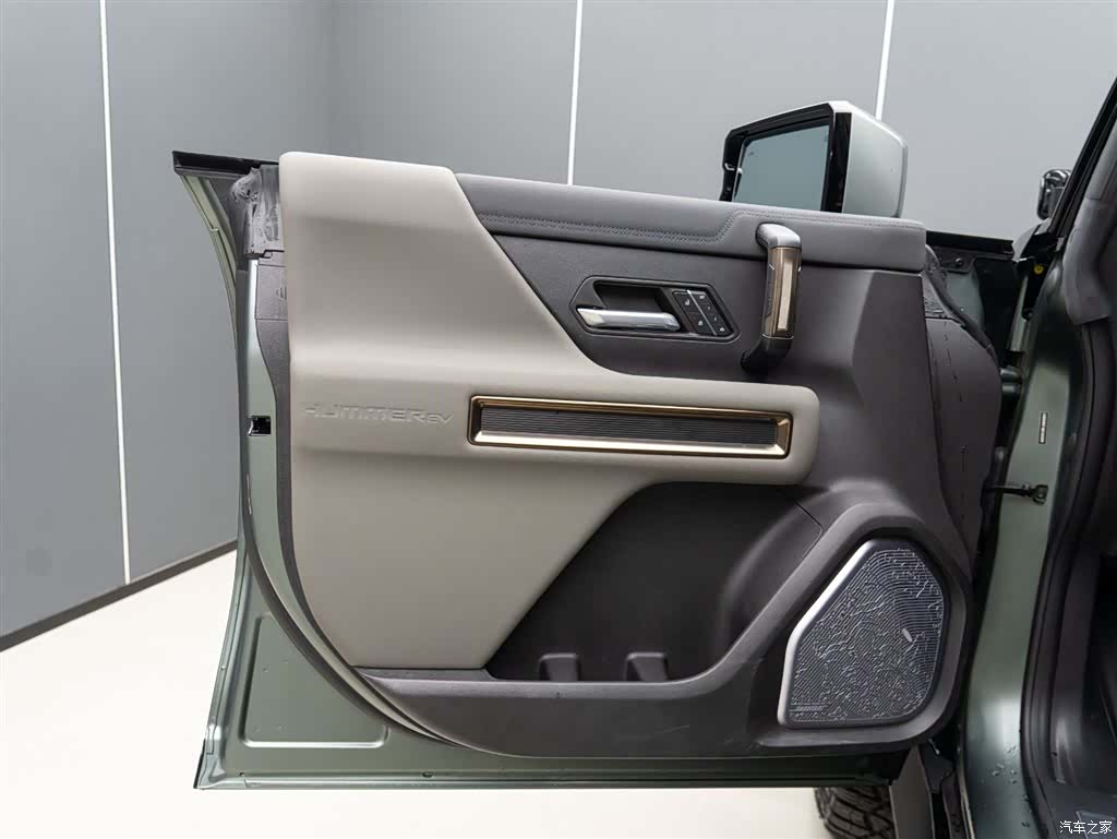 Hummer SUV, 2024 11