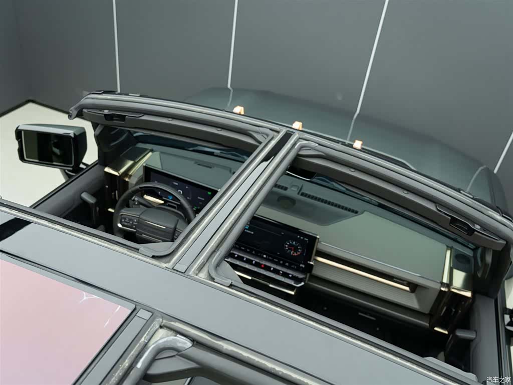 Hummer SUV, 2024 26