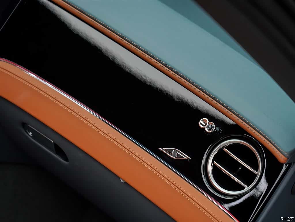 Bentley Continental GT, 2024 18