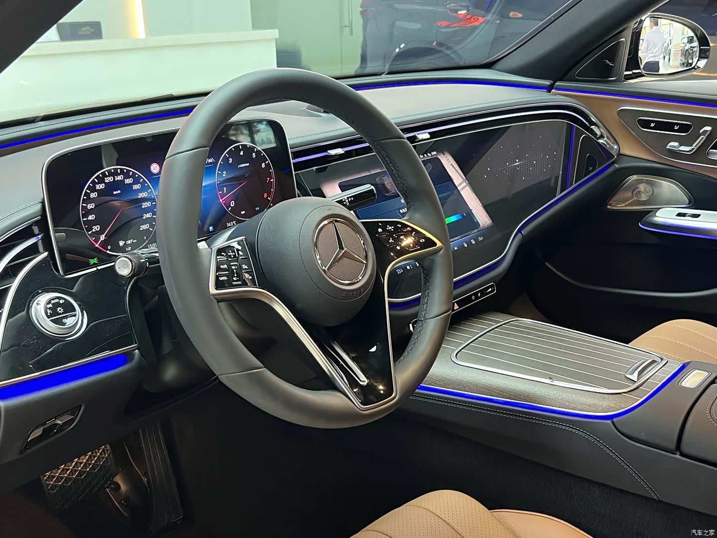Mercedes-Benz E-Class, 2025 8