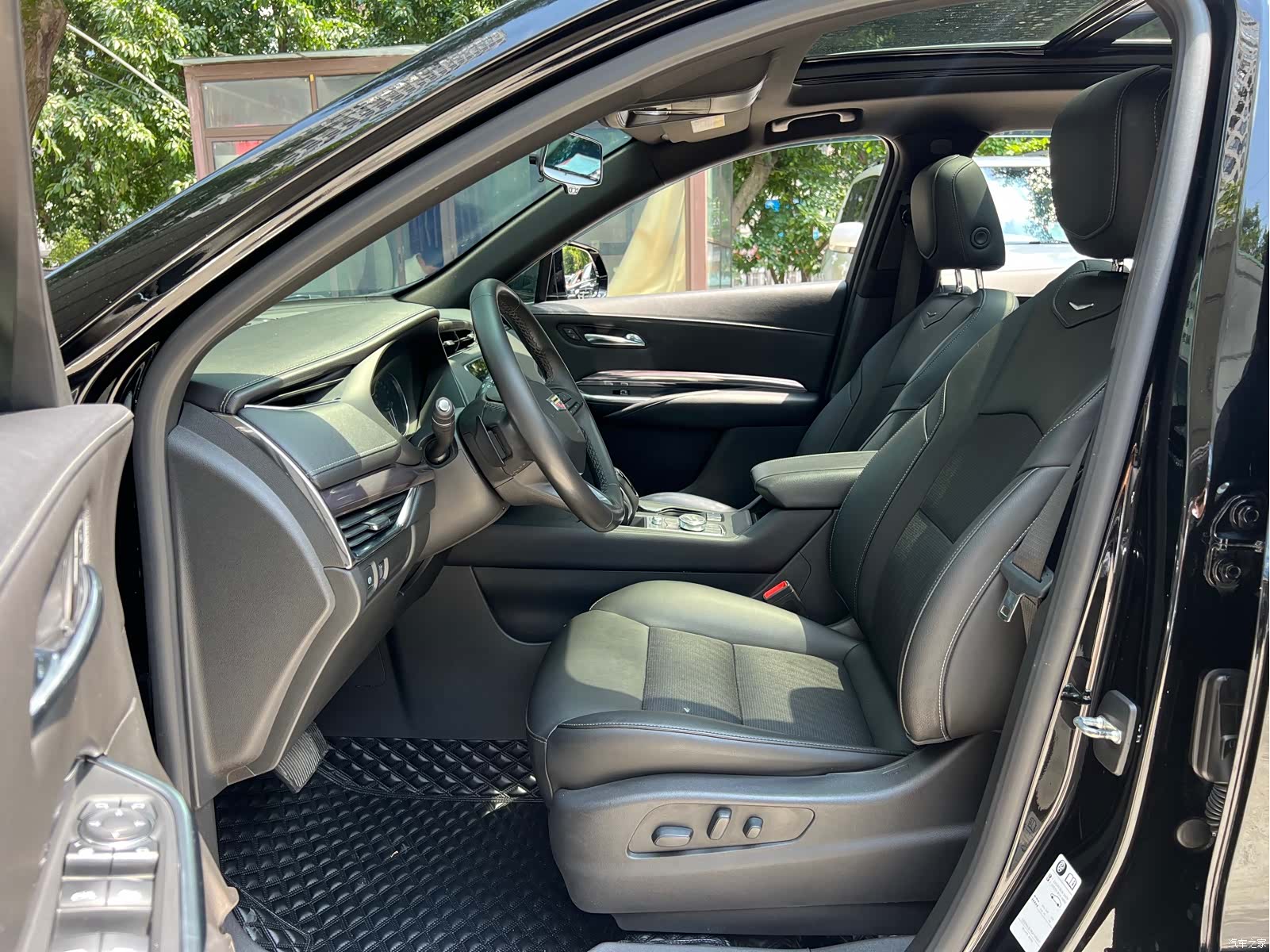 Cadillac XT4, 2019 8