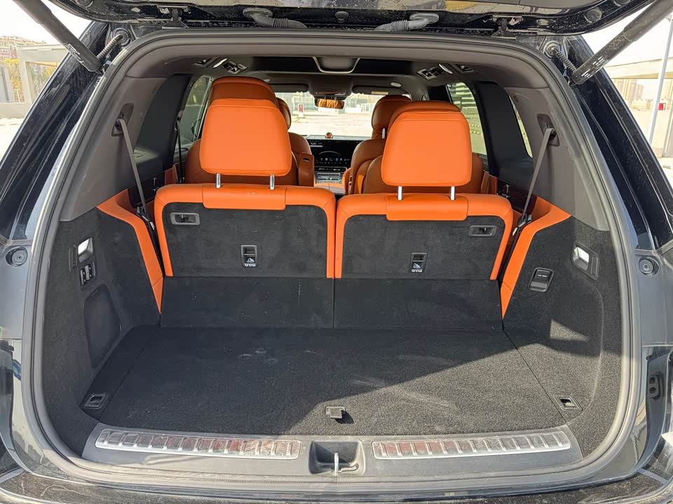 AITO Ask the world M9