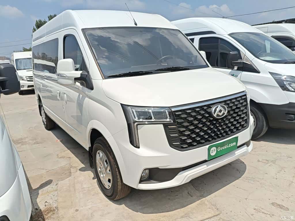 Maxus V80, 2025 4