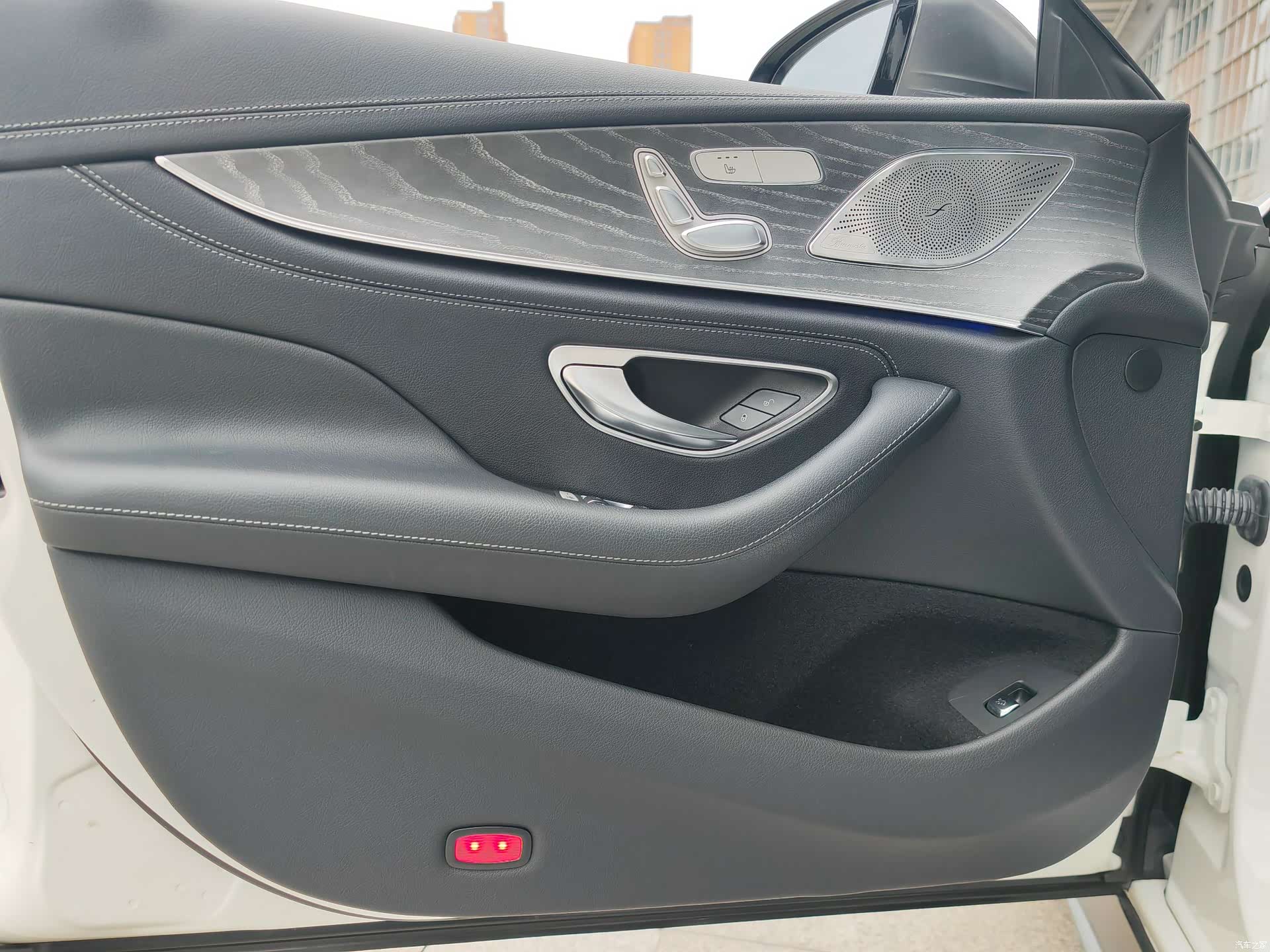 Mercedes-Benz CLS, 2023 23