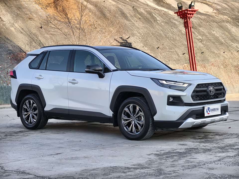 Toyota RAV4 Rongfang