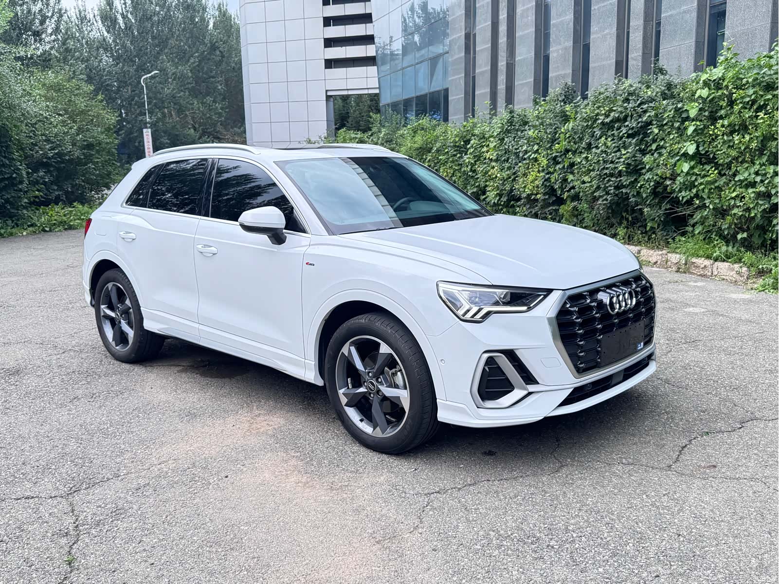 Audi Q3, 2022 3