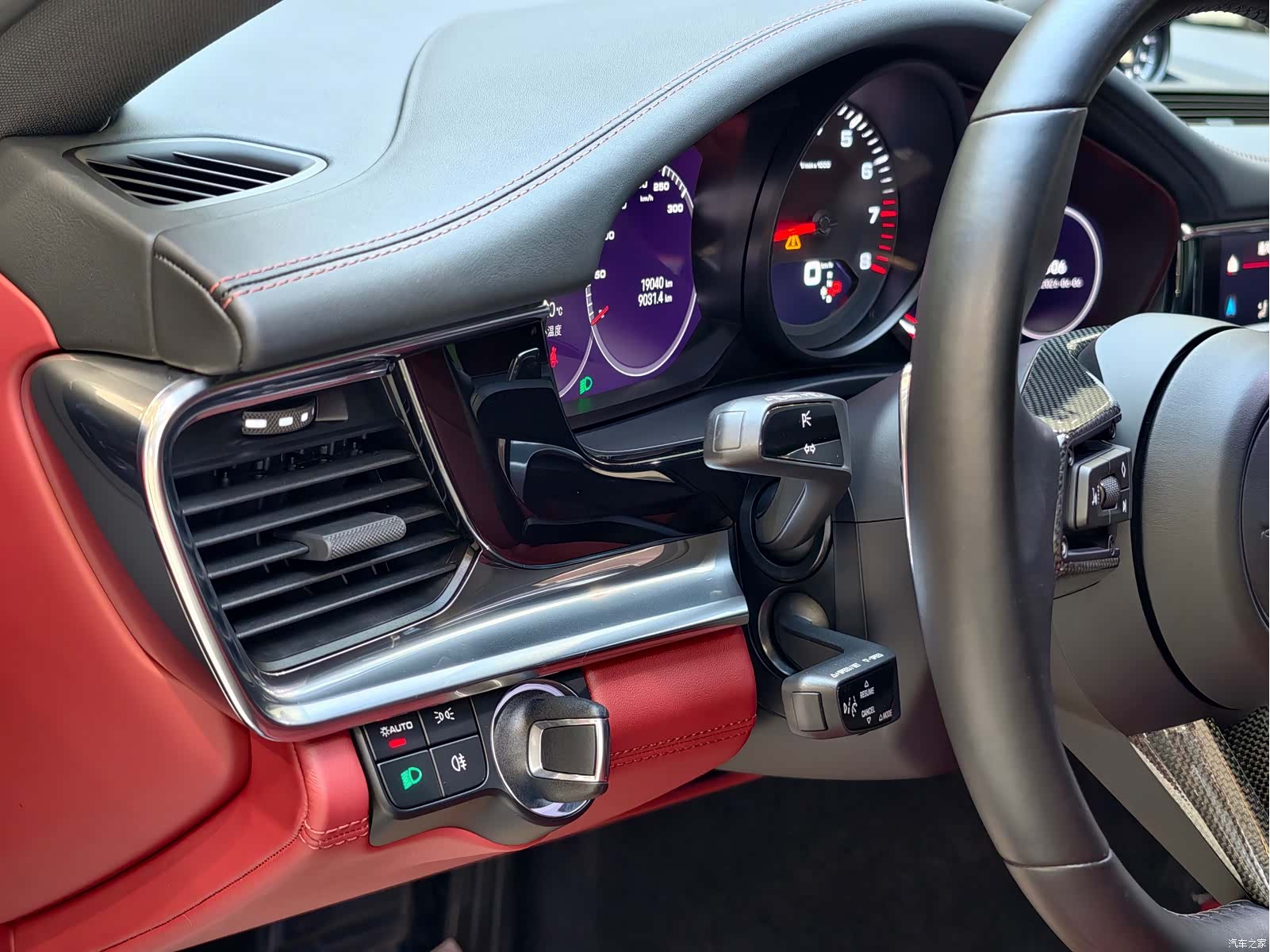 Porsche Panamera, 2023 все фото