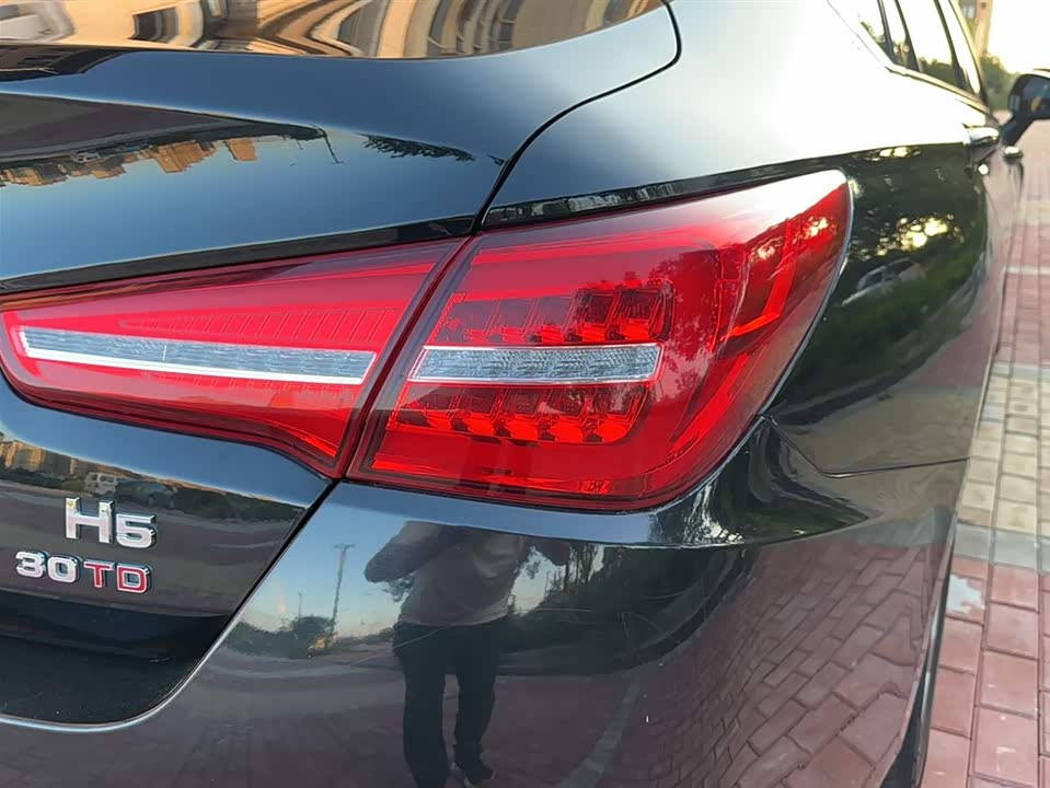 Hongqi H5 Hongqi H5