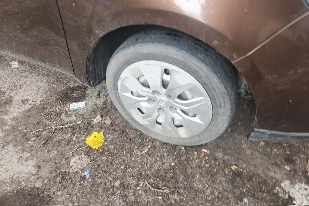 Wuling 730, 2017 6