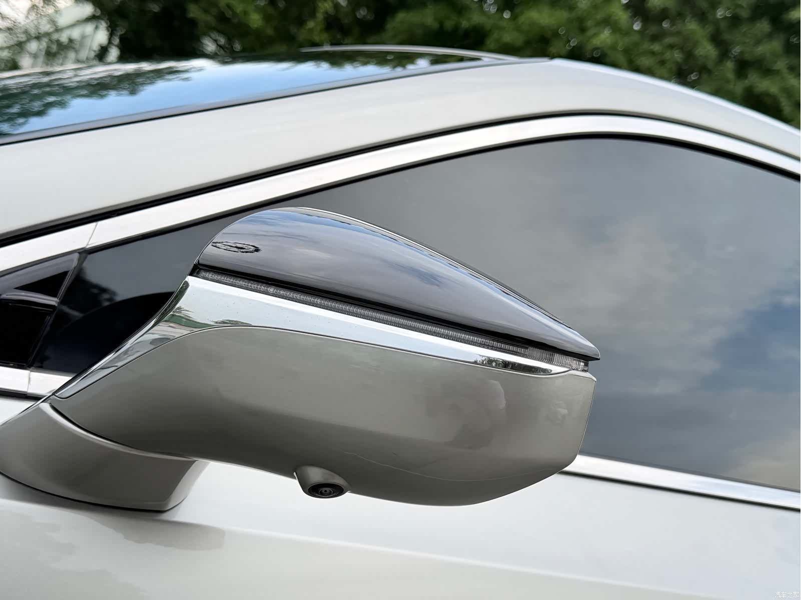 Lexus ES, 2025 22