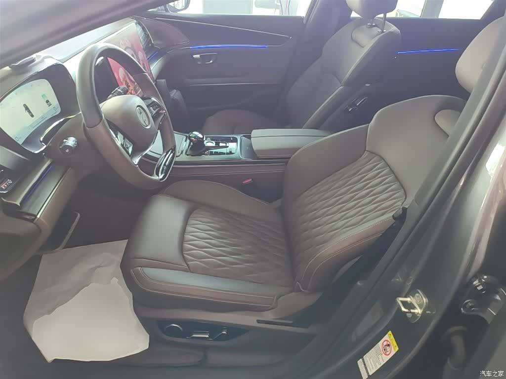 BYD Han, 2023 15