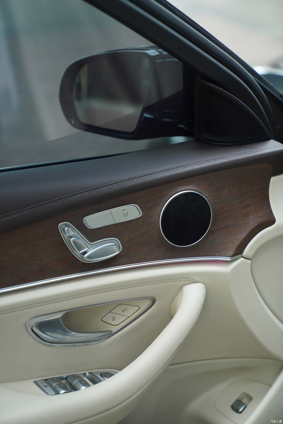 Mercedes-Benz E-Class, 2016 7