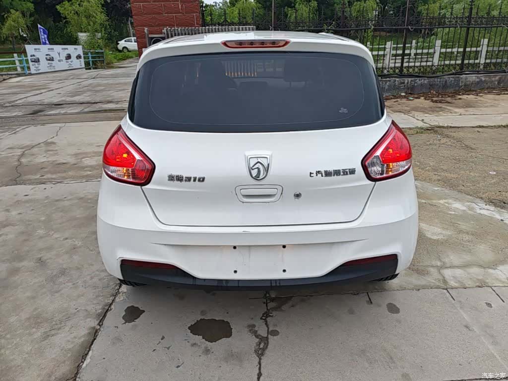 Wuling 310, 2020 6
