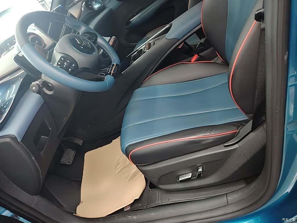 BYD Dolphin, 2023 14