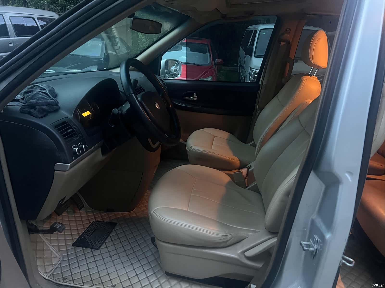 Buick GL8, 2015 6