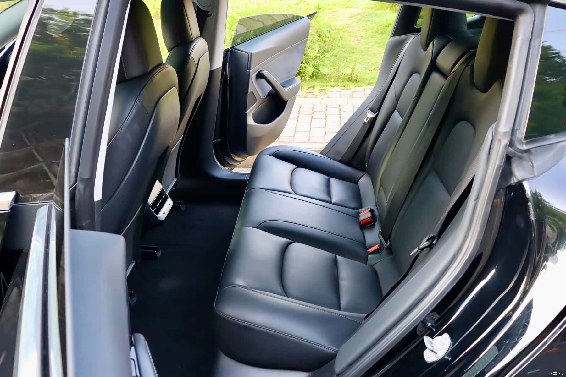 Tesla Model 3, 2020 8