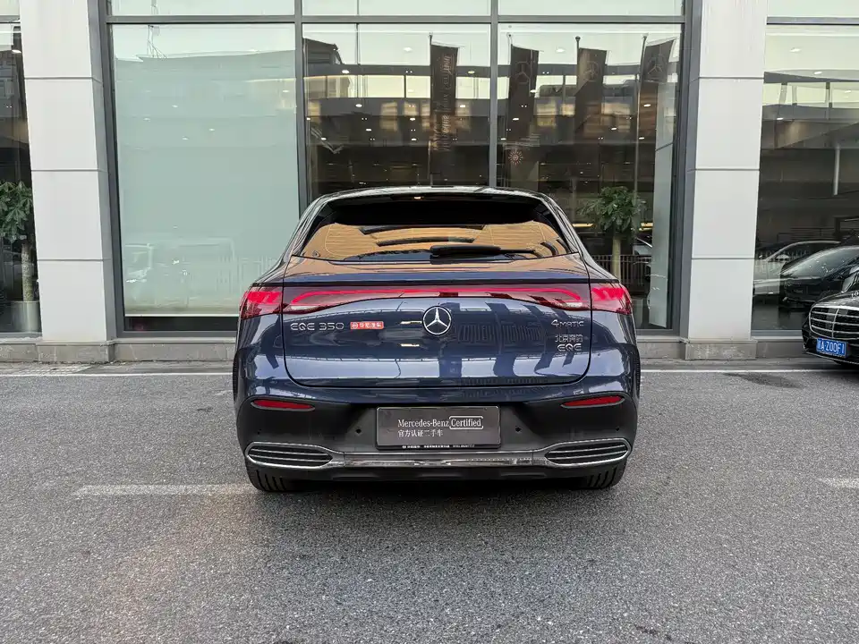 Mercedes-Benz EQE SUV