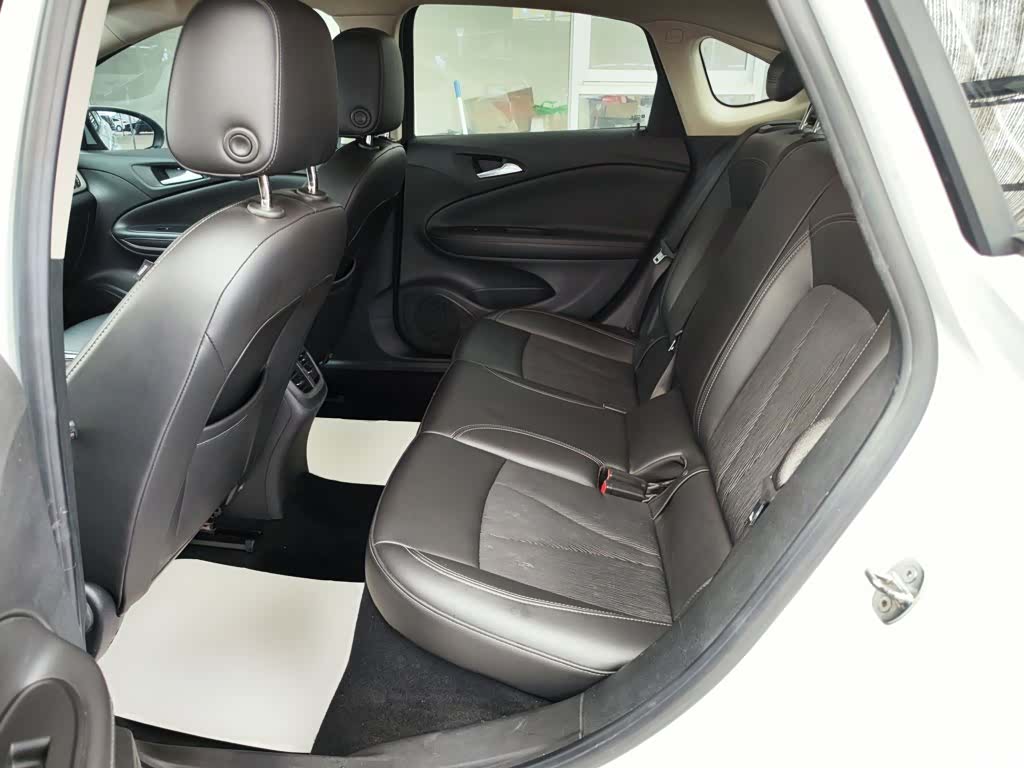 Buick Verano, 2019 17
