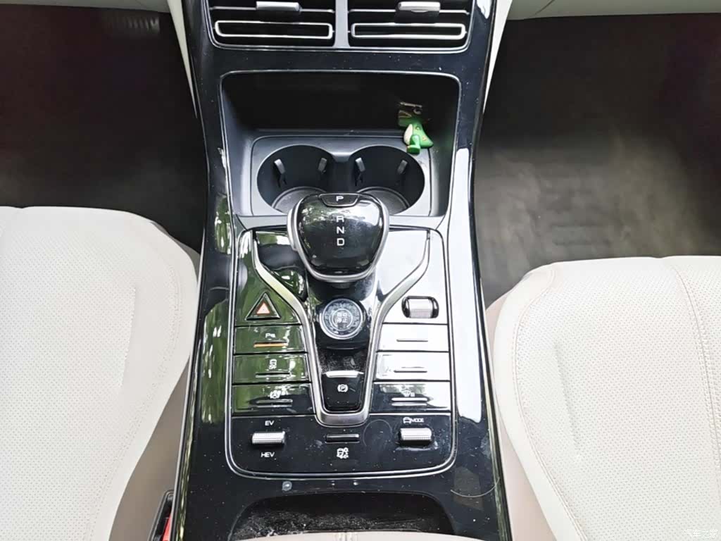 BYD Qin, 2025 14