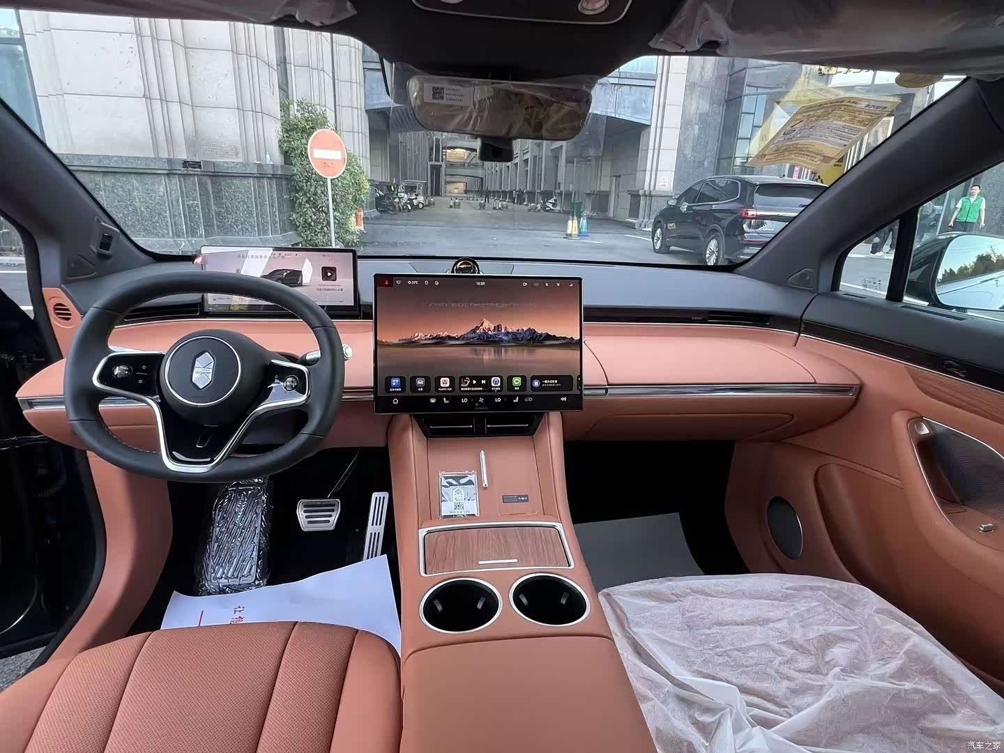 Luxeed R7, 2026 3
