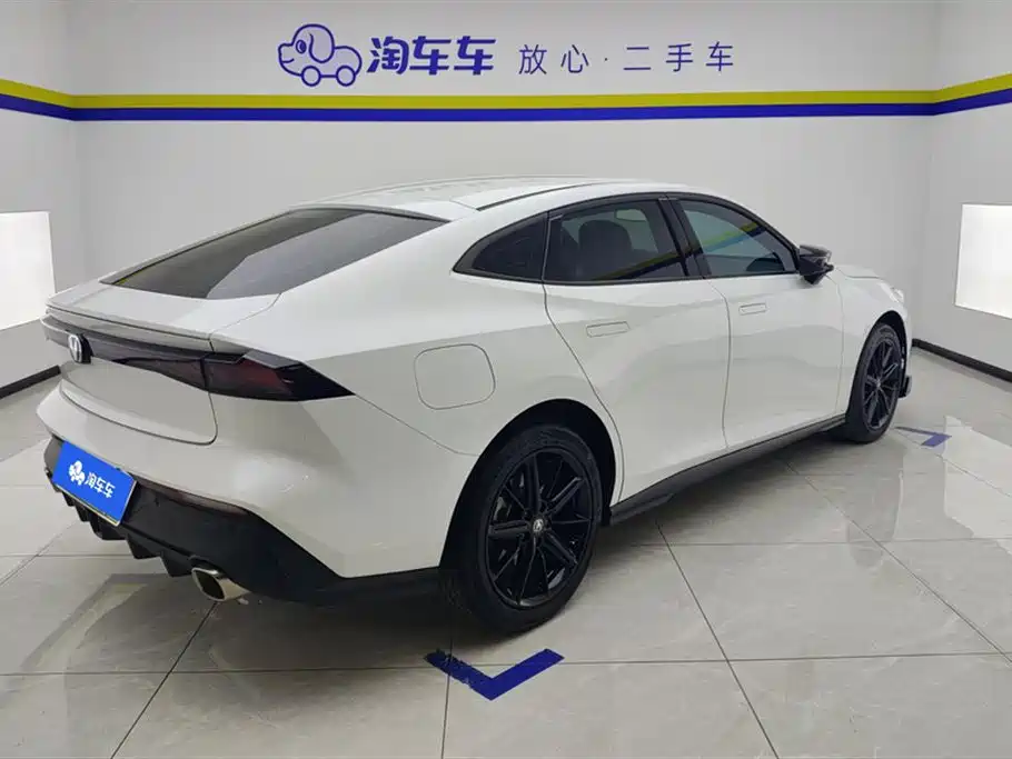 Changan UNI-V Smart iDD