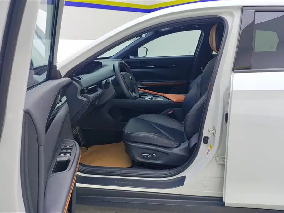 Changan UNI-V Smart iDD