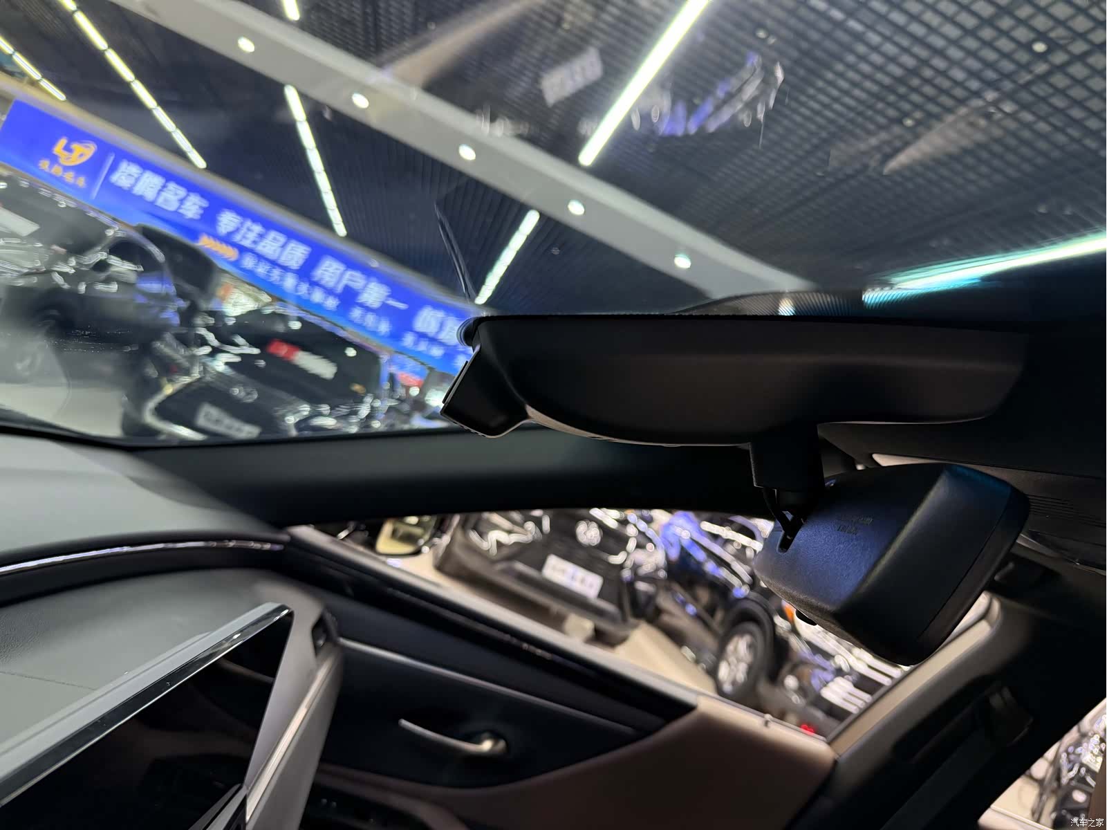 Lexus ES, 2023 15
