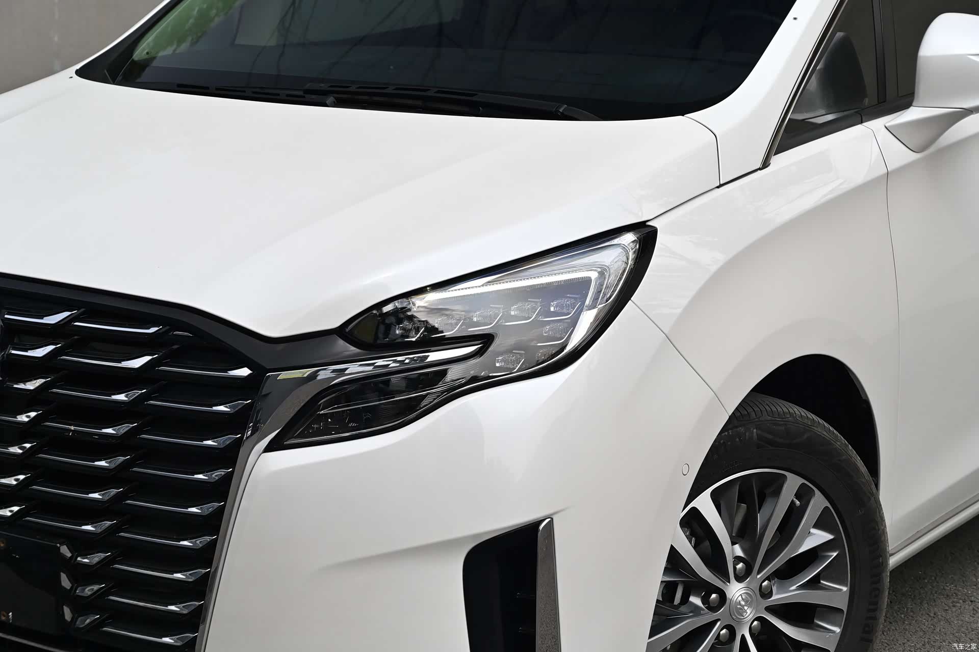 Buick GL8, 2023 все фото