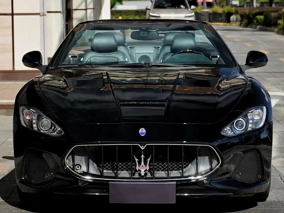 Maserati GranCabrio