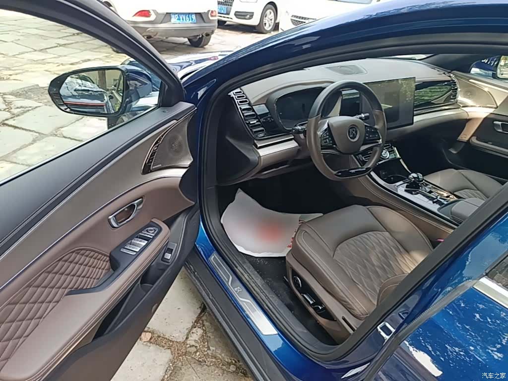 BYD Han, 2022 16