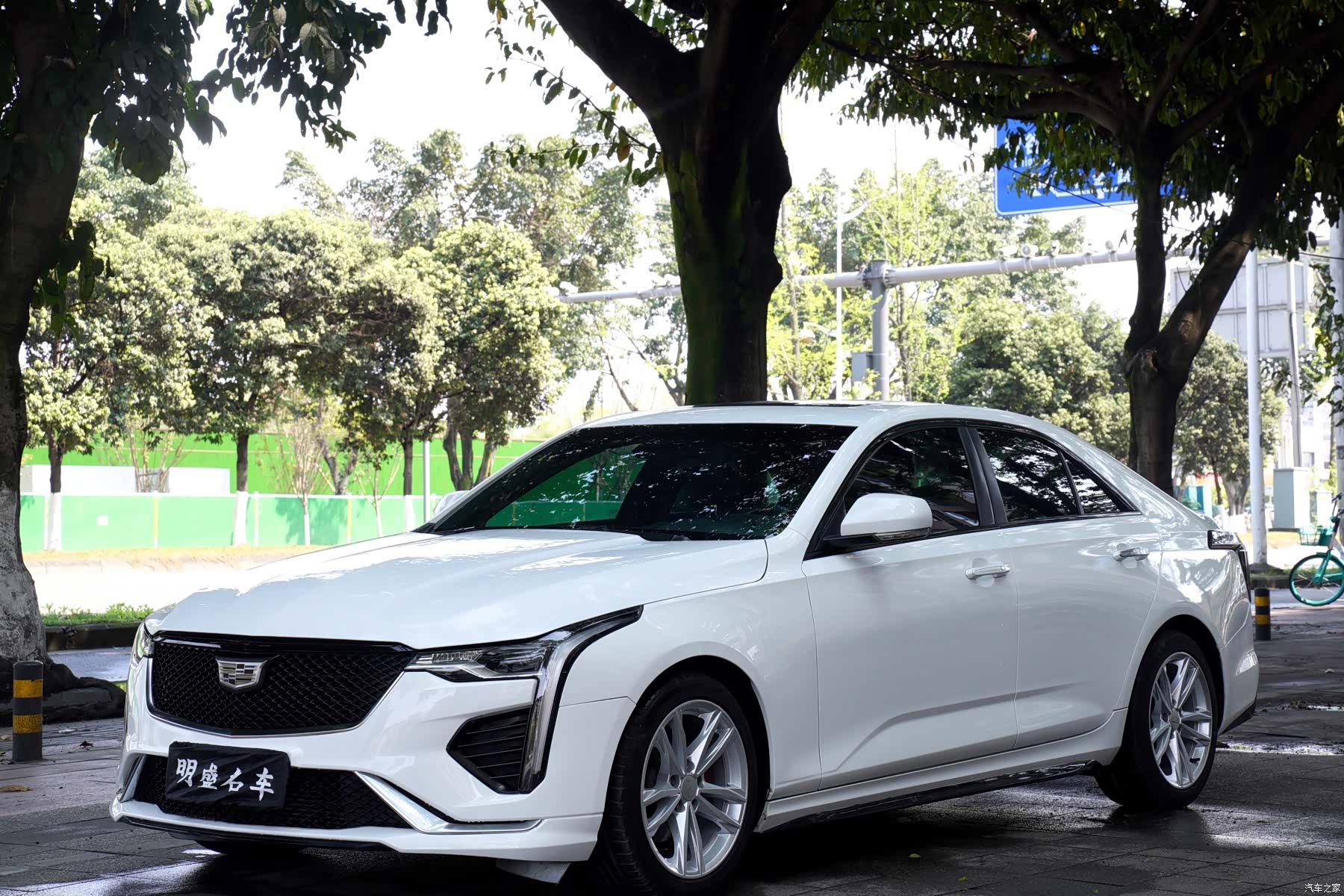 Cadillac CT4