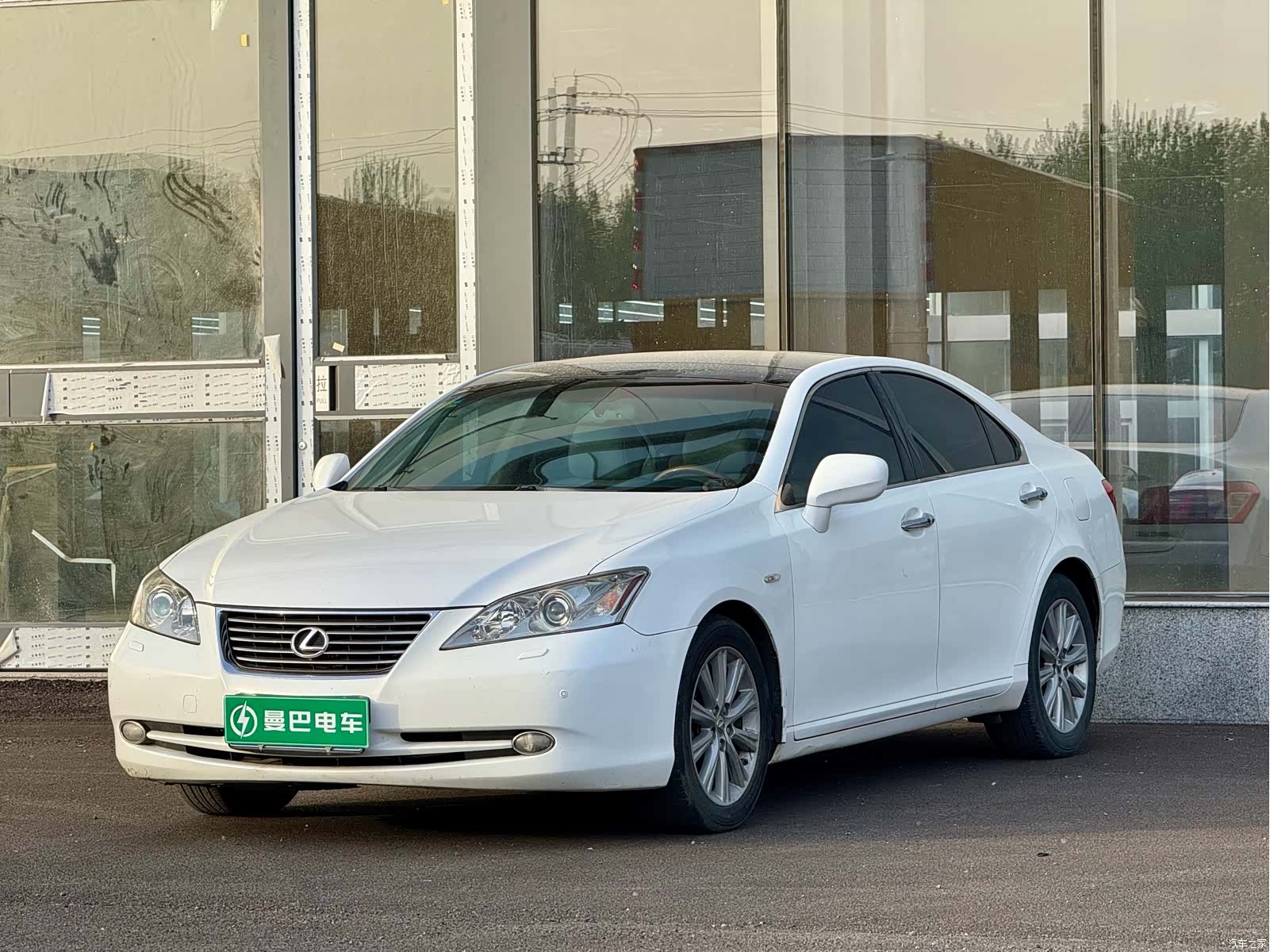 Lexus ES, 2009 1