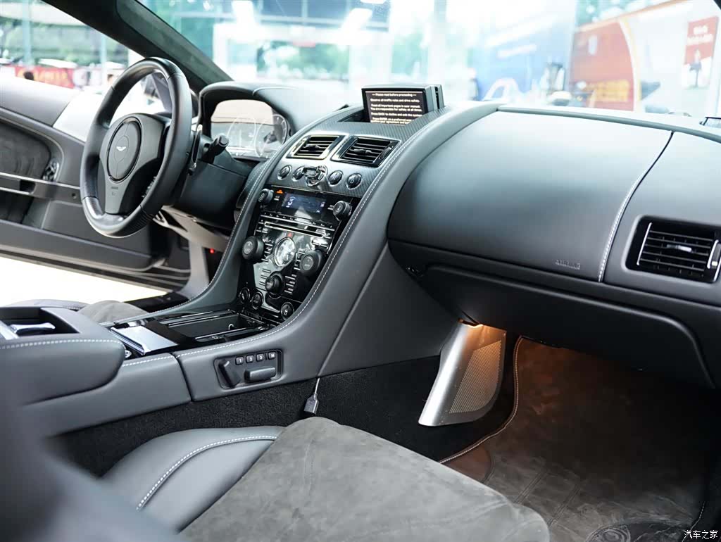 Aston Martin DBS, 2010 44