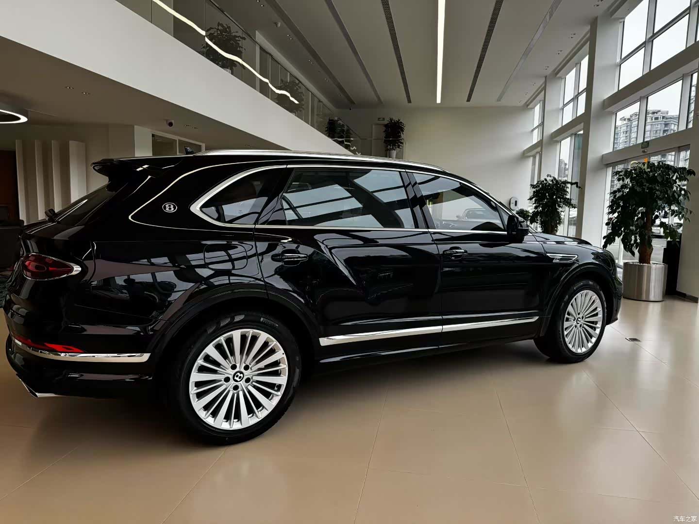 Bentley Bentayga, 2026 3