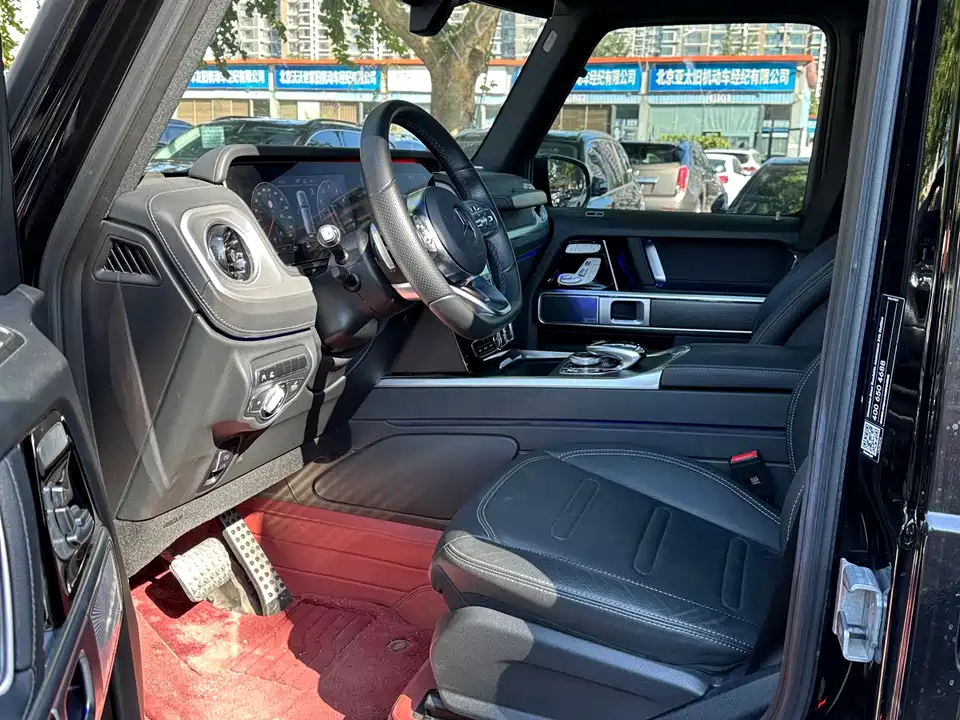 Mercedes-Benz G-class