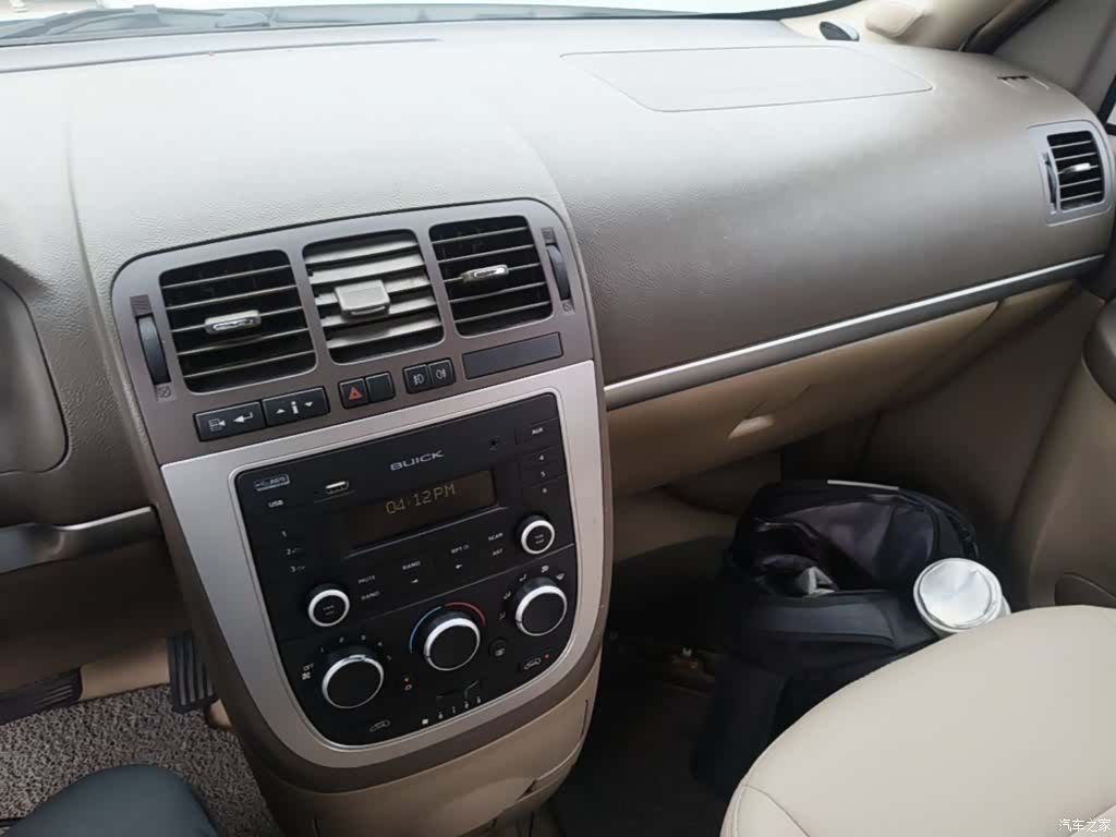 Buick GL8, 2015 13