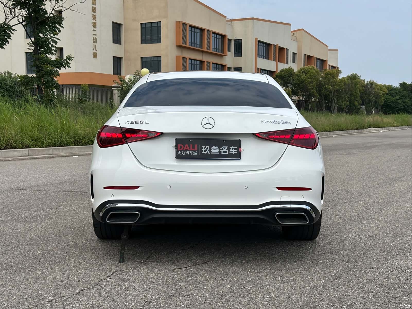 Mercedes-Benz C-Class, 2024 4