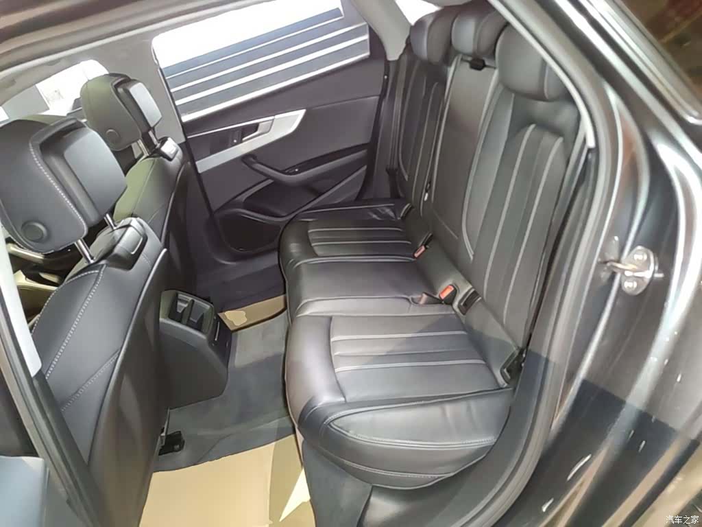 Audi A4L, 2023 17