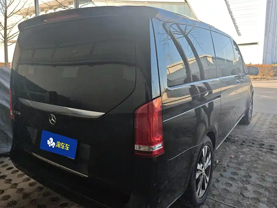 Mercedes-Benz V-class