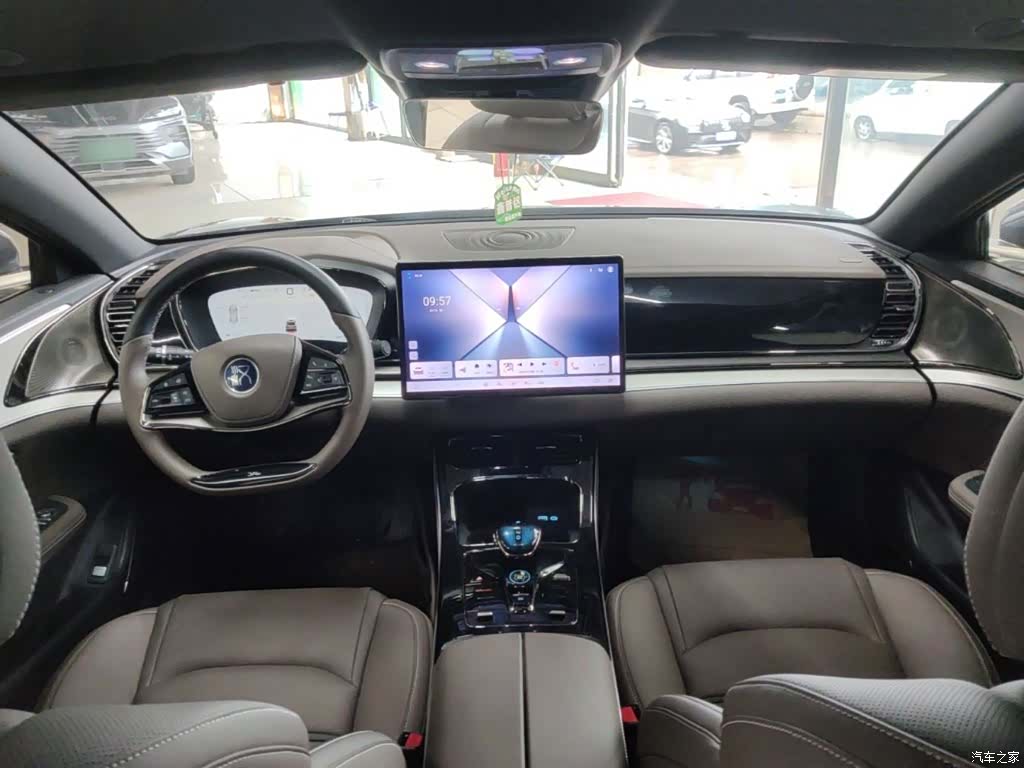 BYD Han, 2024 10