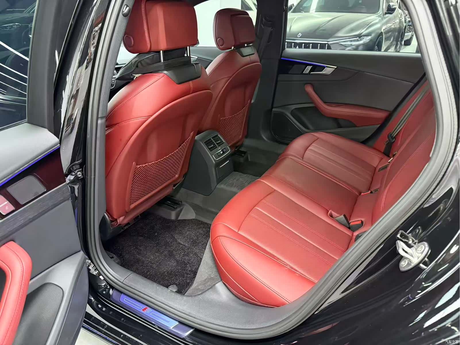 Audi A4L, 2025 7