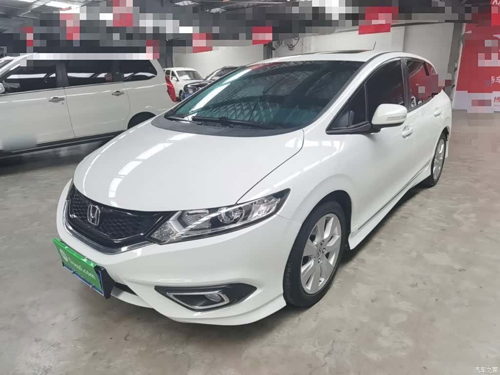 Honda Jade, 2015 1