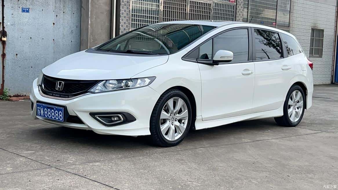 Honda Jade, 2015 1