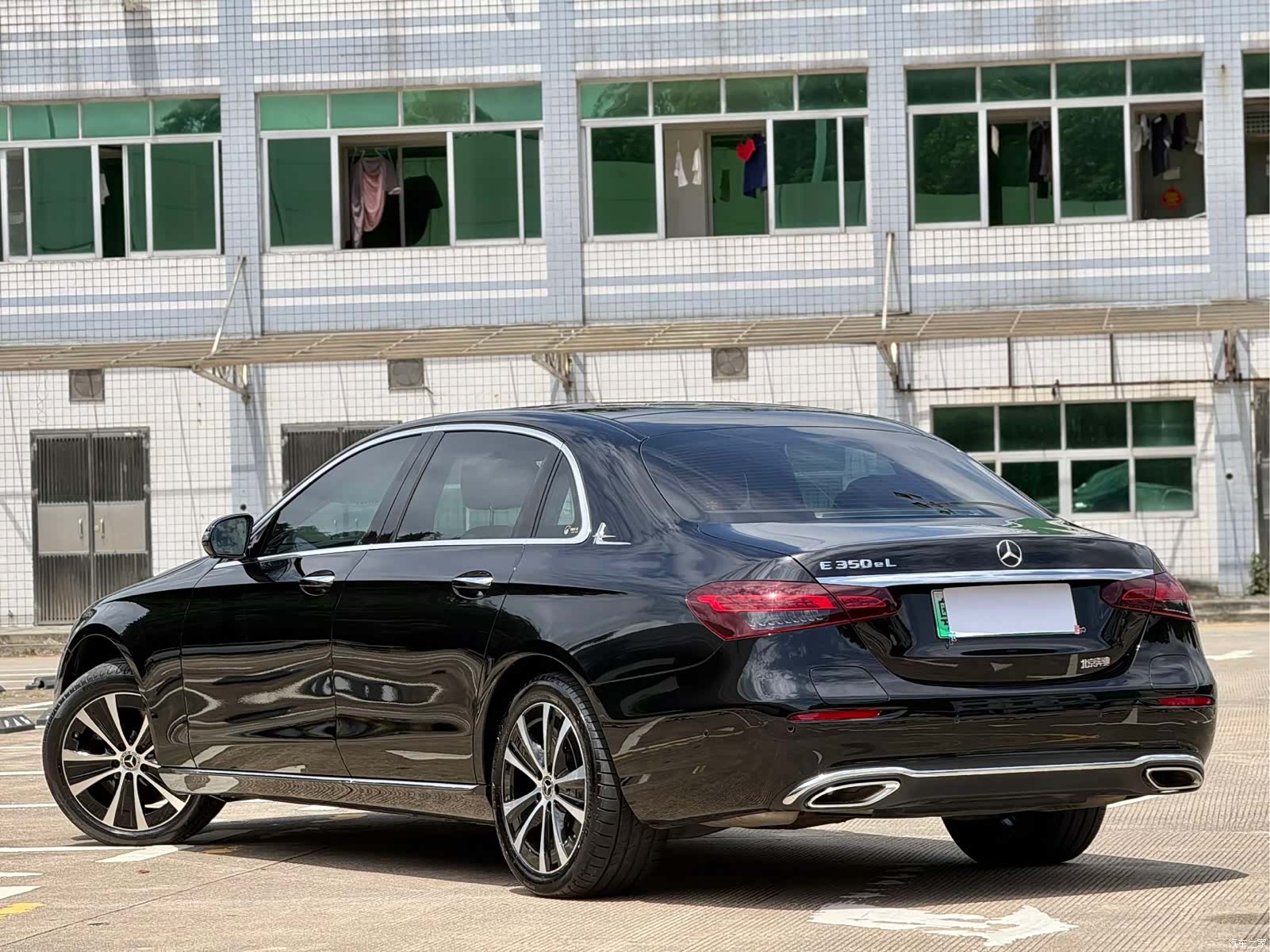 Mercedes-Benz E-Class, 2023 18