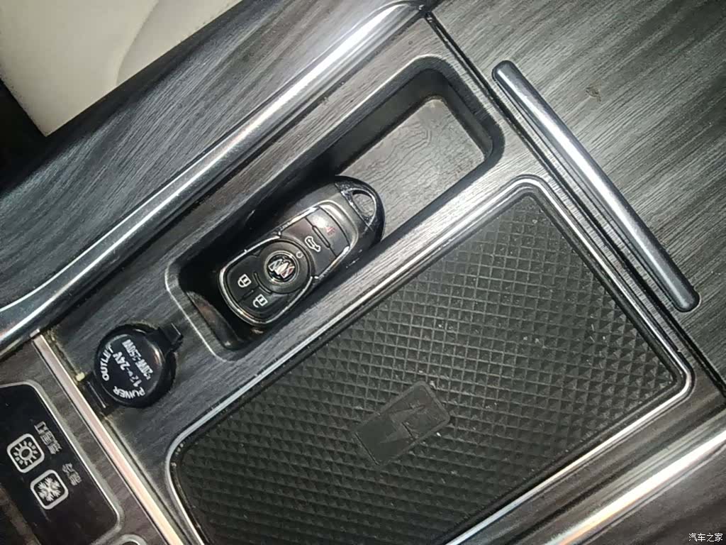 Buick GL8, 2020 9